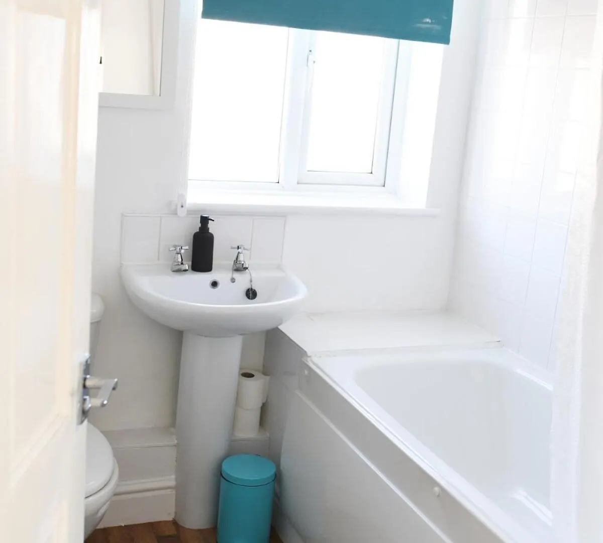 Apartment 2 Bedroom Flat With Free Parking Cardiff