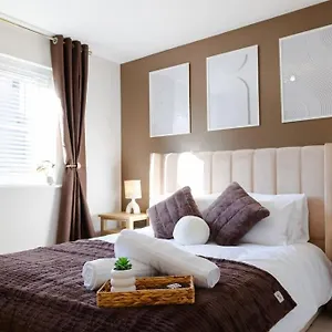  Apartment Urban Elegance Gem With Free Parking